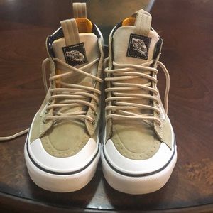 Women’s/Men’s Vans high tops. Worn once! Paid $88, selling for $50.